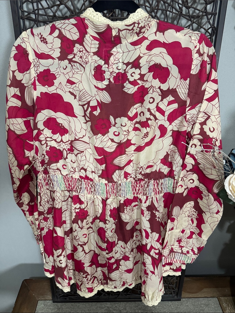 Johnny Was Size Small 100% Silk Floral Boho Tunic Blouse Lace Trim - Picture 4 of 8